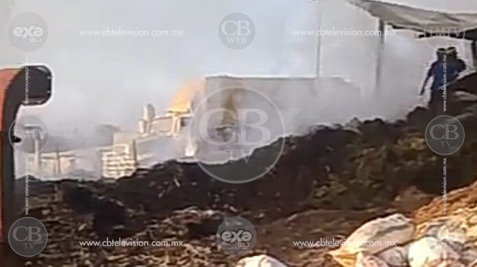 Se incendia bodega de forraje en Zitácuaro