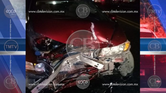 Una fémina lesionada tras chocar su auto en la Siglo XXI