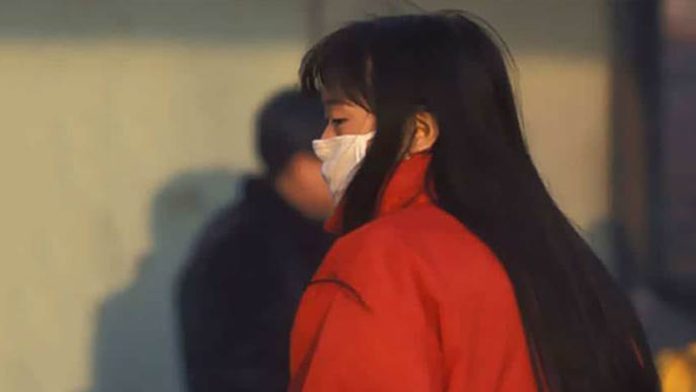 Una mujer se salvó de milagro, de una violación, al fingir ser portadora de coronavirus en China