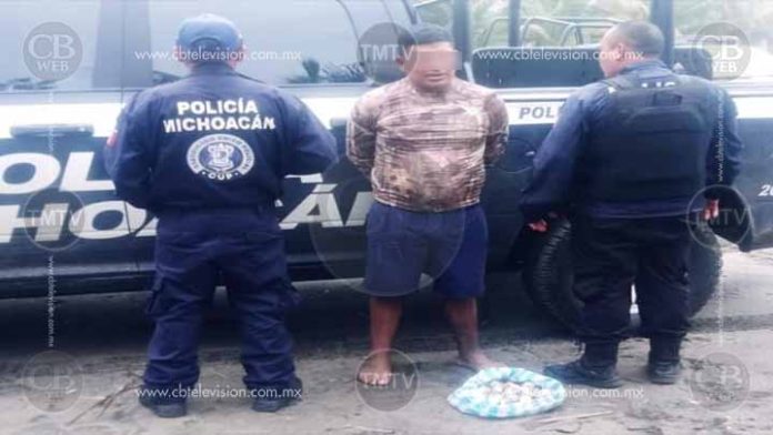 Arrestan a Valentín con una bolsa de huevos de tortuga