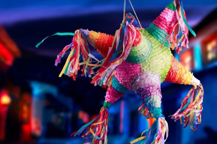 El origen y significado de las piñatas