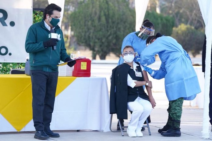 Ya se recupera doctora que presento complicaciones por vacuna