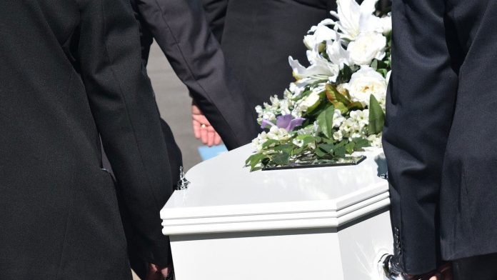 Familias de León mienten sobre Covid-19 para velar a sus muertos