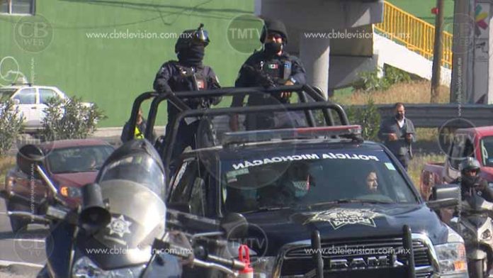 Hallan cuerpo de mujer putrefacta en Uruapan