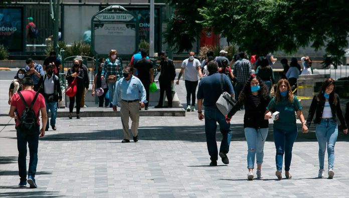 México llega a 140 mil 704 muertes por coronavirus