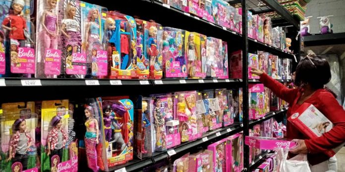 Panorama difícil para jugueteros y Reyes Magos; juguetes aumentan su costo. Panorama difícil para jugueteros y Reyes Magos; juguetes aumentan su costo.