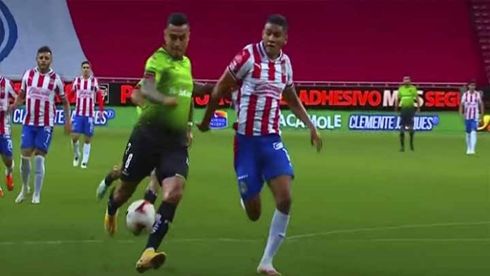 Las Chivas se caen a pedazos, ahora pierden con Bravos