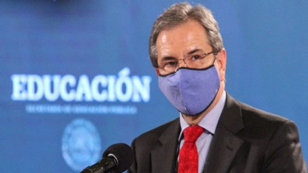 EU acepta a Esteban Moctezuma como embajador de México