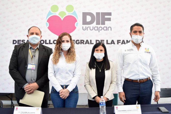 DIF Uruapan inicia con entrega de 500 credenciales del INAPAM