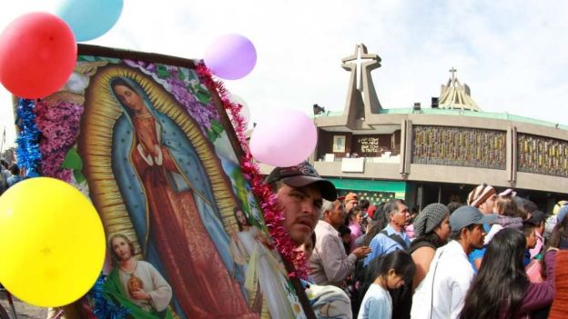 Aumentó el número de mexicanos que dicen no tener una religión: Inegi
