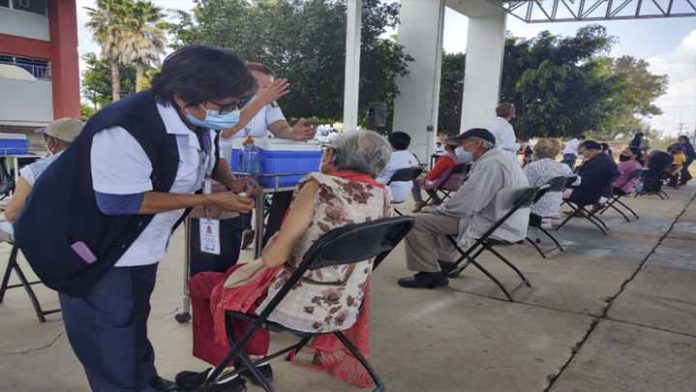 Más del 30 por ciento de adultos mayores vacunados en Morelia