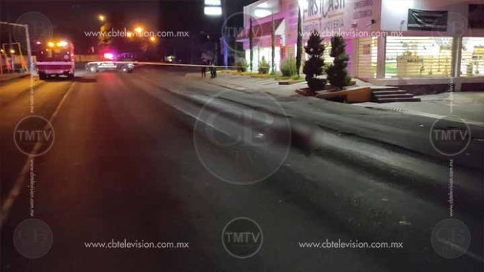 Muere atropellado por una camioneta en Uruapan