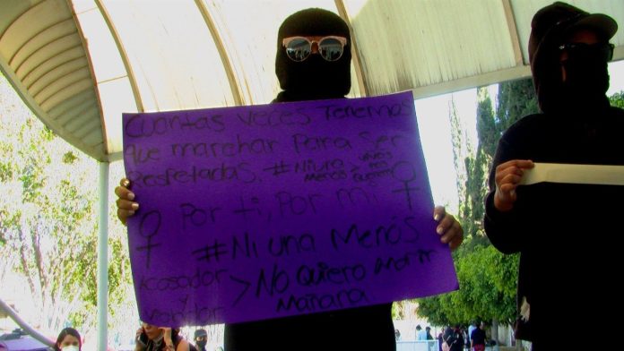 Mi hija fue acosada desde primero de secundaria”; mamá denuncia a profesores por acoso