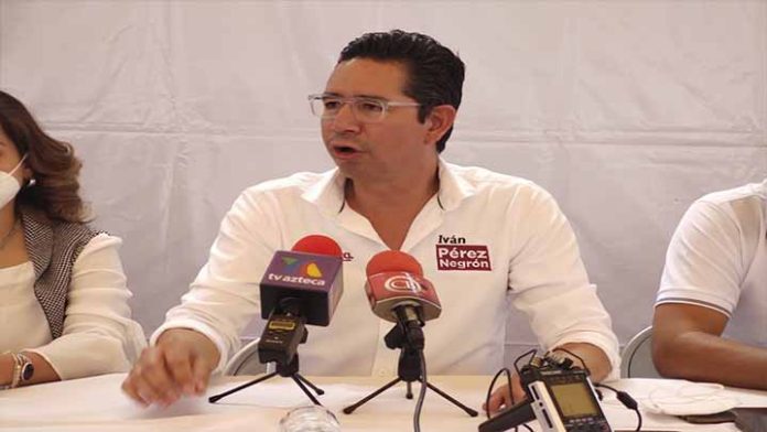 Pérez Negrón pasó de quitar recurso a niños con cáncer a Director de Pensiones en Michoacán