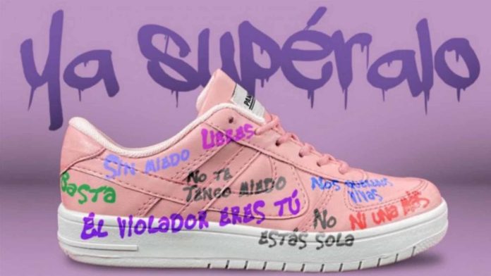 Panam aprovecha el día de la mujer para vender tenis feministas.