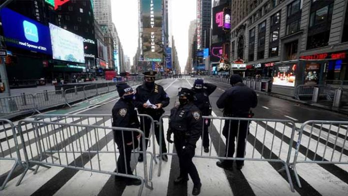 Nueva York levantará la mayoría de las restricciones por Covid en este mes