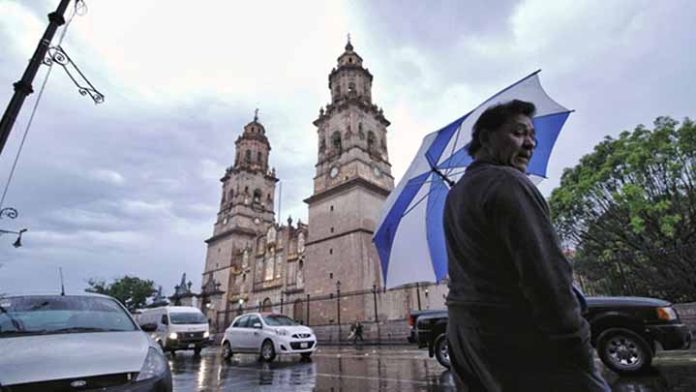 No olvides el paraguas, pronostican que volverá a llover en Morelia