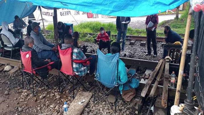 Suman 66 días de bloqueos férreos en Michoacán durante el 2021