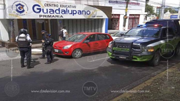 Asaltan moreliano en Camelinas, le quitan 34 mil pesos