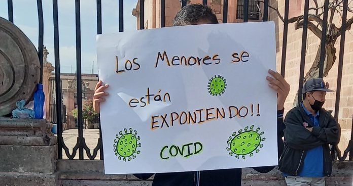 “Las escuelas no tienen ni agua y así se regresó a clases presenciales”: FNERRR