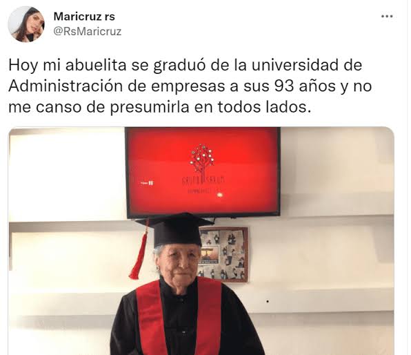 Abuelita se gradúa de la universidad a sus 93 años; su nieta muestra orgullosa las fotos Abuelita se gradúa de la universidad a sus 93 años; su nieta muestra orgullosa las fotos