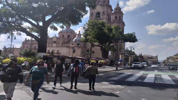 Ómicron genera pánico en Michoacán