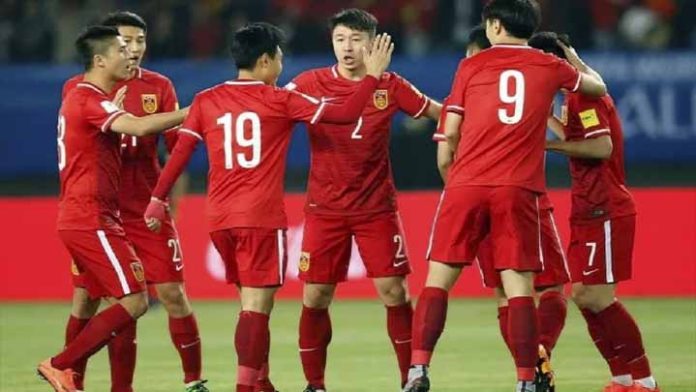 Prohiben los tatuajes en la selección de futbol de China