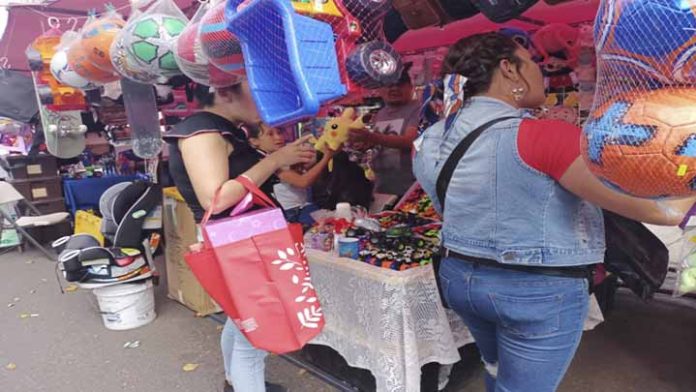 Mínimo mil pesos es lo que ayudantes de los Reyes Magos podrían gastar este 6 de enero