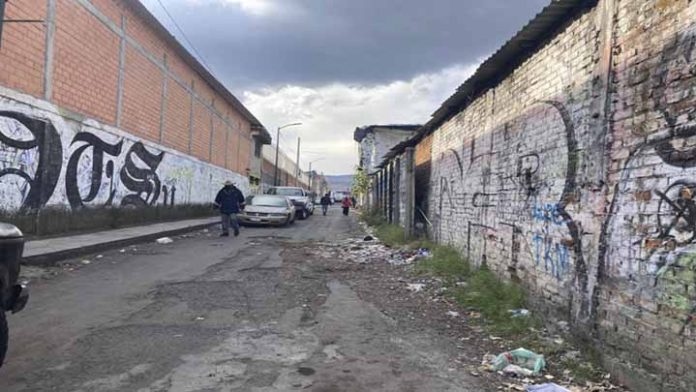 Sin culminar la restauración de la calle Sabas Iturbide