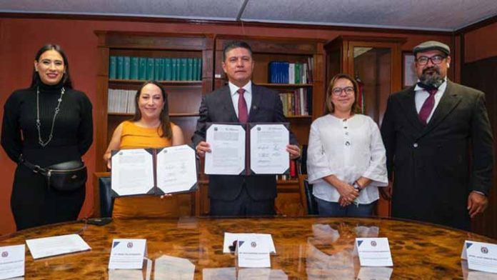 UMSNH y DIF signan convenio de colaboración