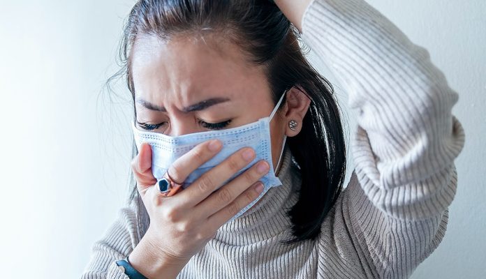 ¿Sientes fatiga tras contagiarte de Covid? Ya prueban un tratamiento