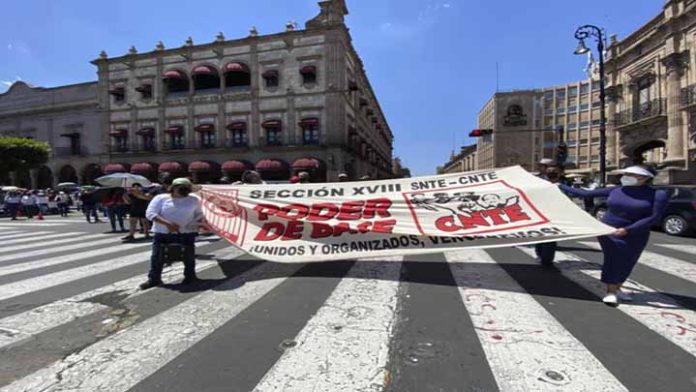 Mañana marcha masiva por parte de la CNTE