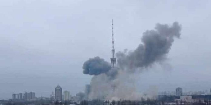Tropas rusas atacan torre de televisión en Kiev; reportan 5 muertos