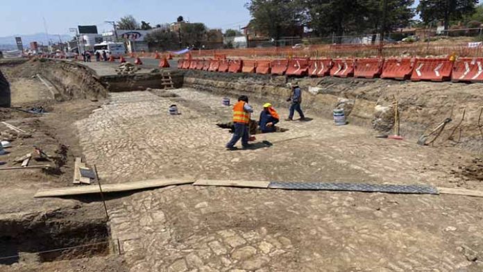 Encuentran vestigios arqueológicos en distribuidor vial de salida Salamanca