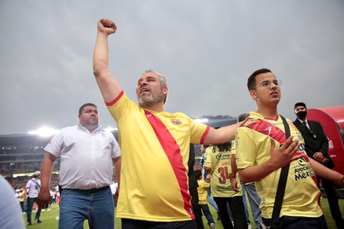 El gobernador celebró el triunfo del Atlético Morelia