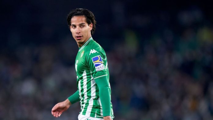 Diego Lainez no estará en América para el Apertura 2022