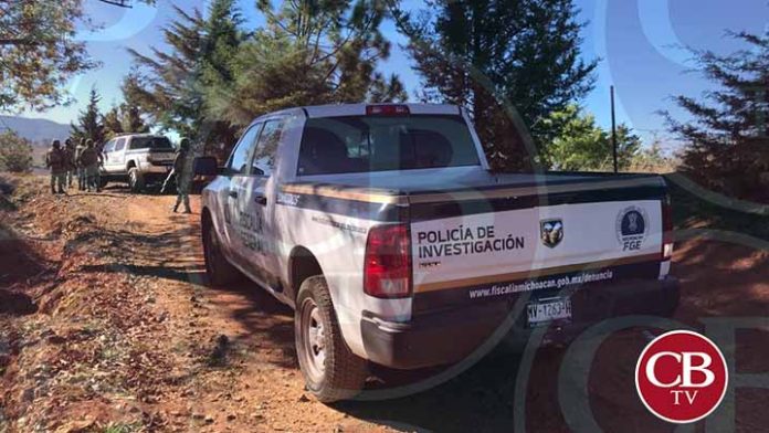 Abandonan joven ejecutado en el camino a Atécuaro