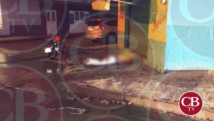 Fue a la tienda por víveres y lo matan a balazos