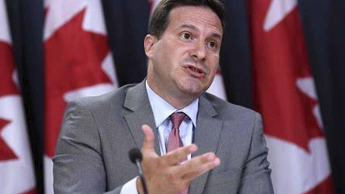 Canadá prohibirá importación de armas de fuego