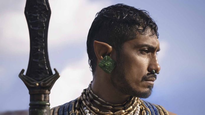 Tenoch Huerta gana premio a mejor actor de Reparto en los NAACP Image Awards