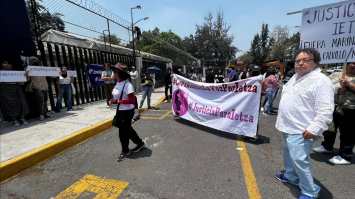 Padres de Ietza acusan a maestros como responsables de la muerte de su hija