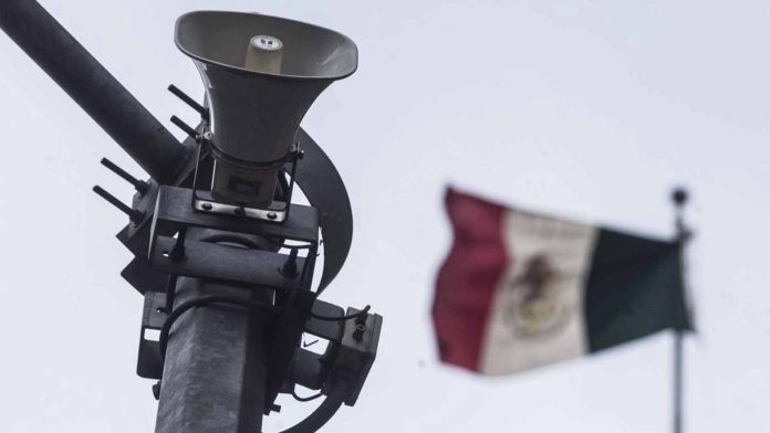Se activa alerta sísmica en CDMX; Sheinbaum asegura que fue un error humano