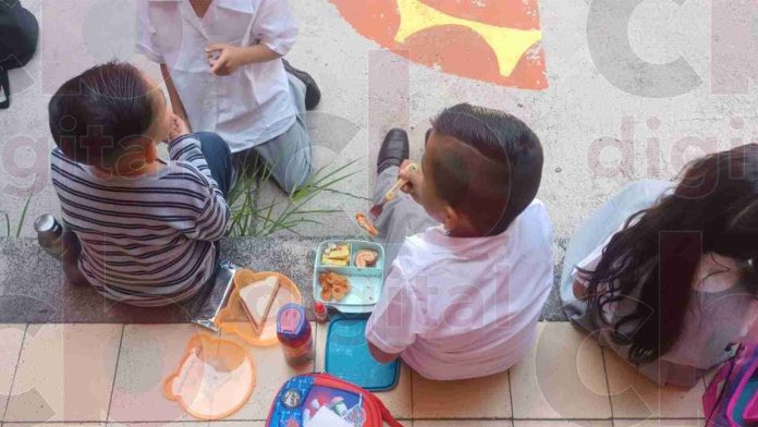 Con gran ilusión vuelven a clases alumnos de primaria Isaac Arriaga