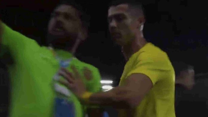 Cristiano Ronaldo agrede a un aficionado