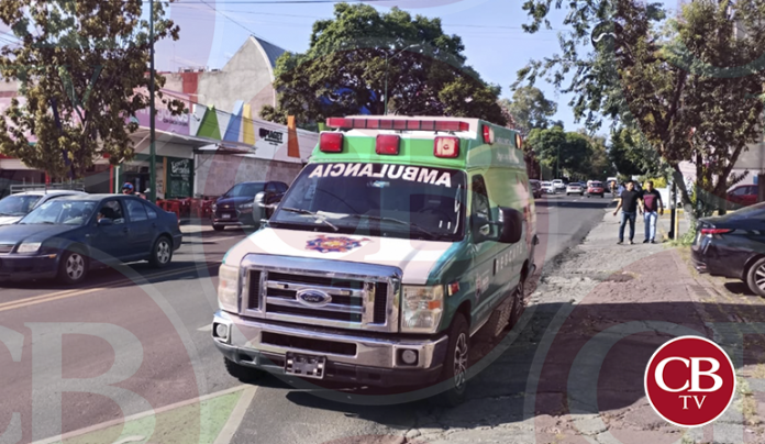 Mujer se cae al piso en la Chapultepe Norte