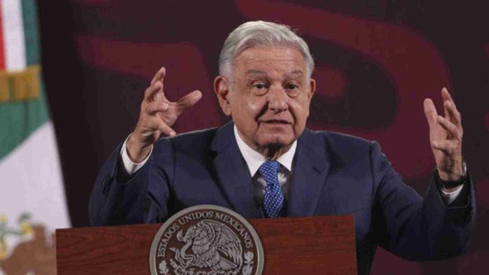 AMLO descarta riesgo tras revelar teléfono de periodista del NYT