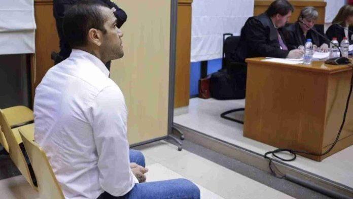 Dani Alves rompe en llanto durante su juicio
