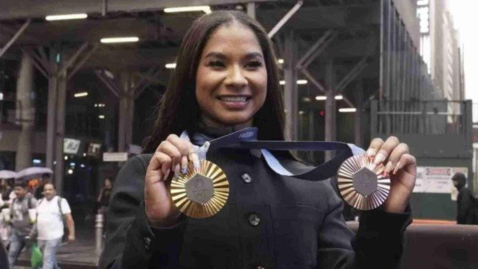 La Federación Internacional de Gimnasia anuló la presea de Jordan Chiles.