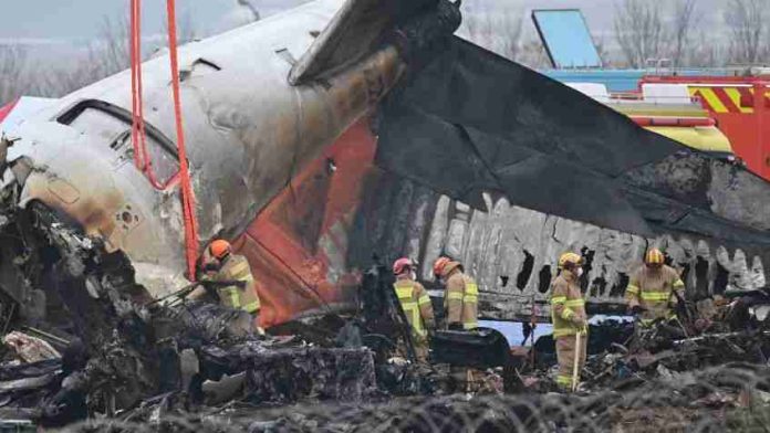 Seria por un ave que avión impactó y terminó explotando en Corea del Sur