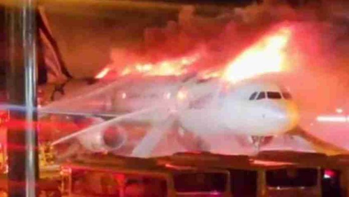 Avión se incendia con 170 pasajeros mientras despegaba